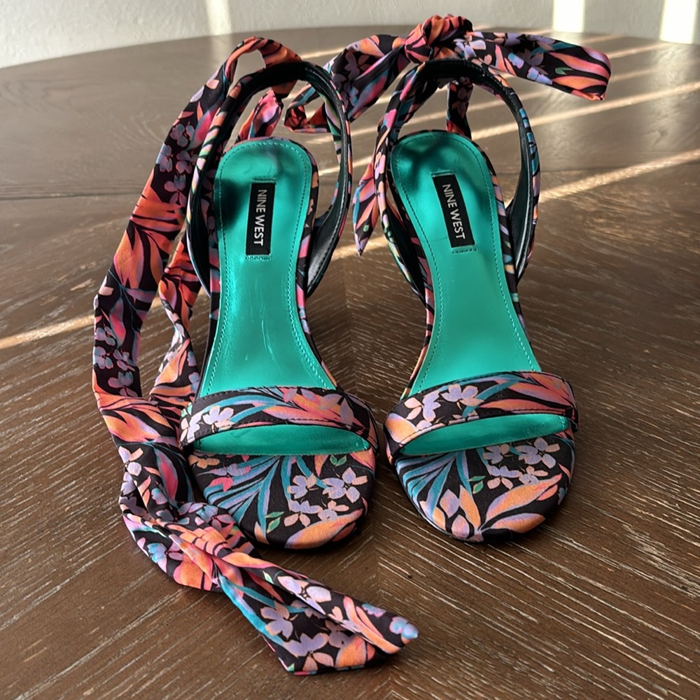Colorful Floral High Heel Sandals - Picture 10 of 16